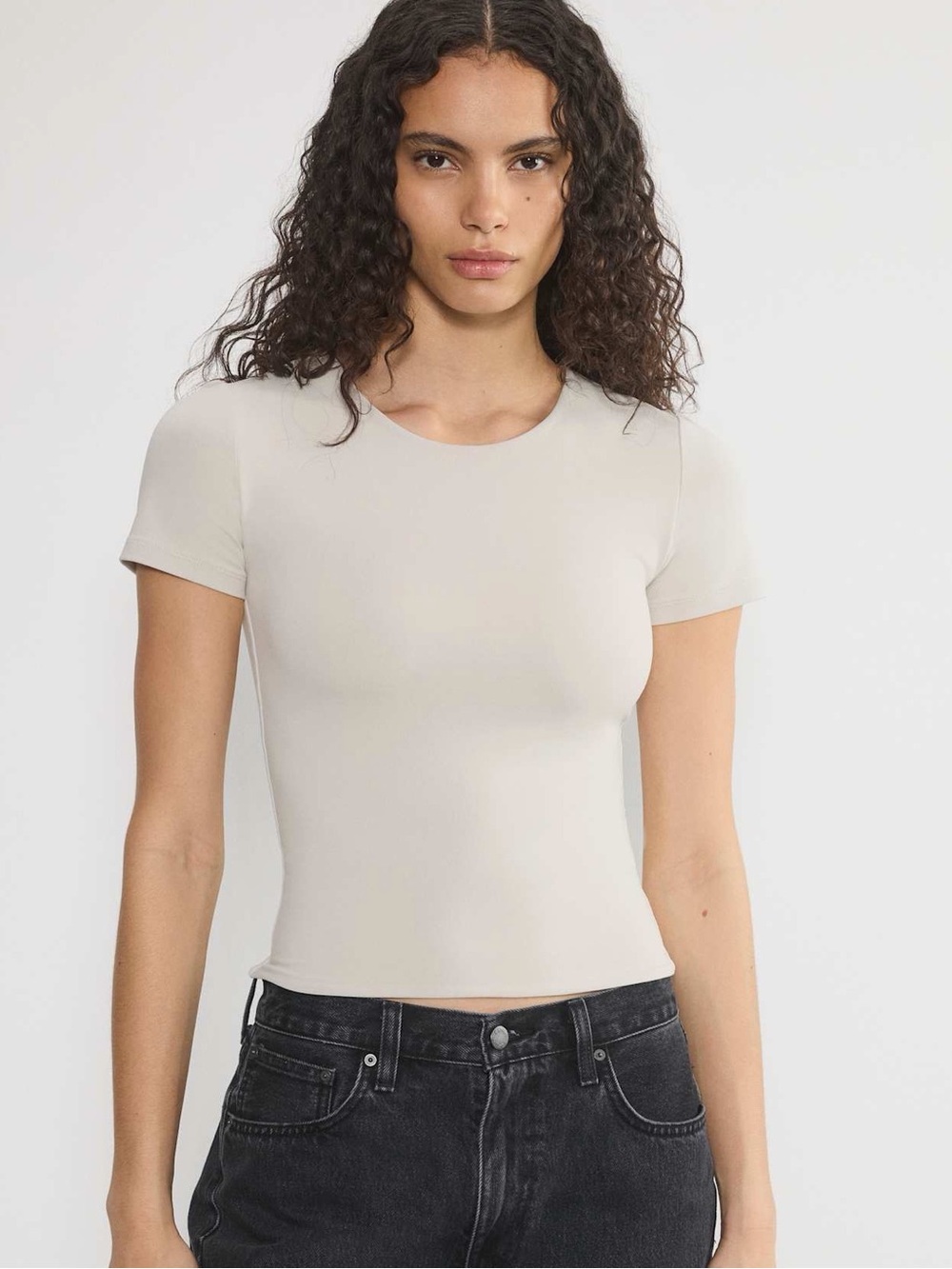 Aritzia Woman Cream Contour Luxe Crewneck Shirt SMALL Minimal Contemporary Chic